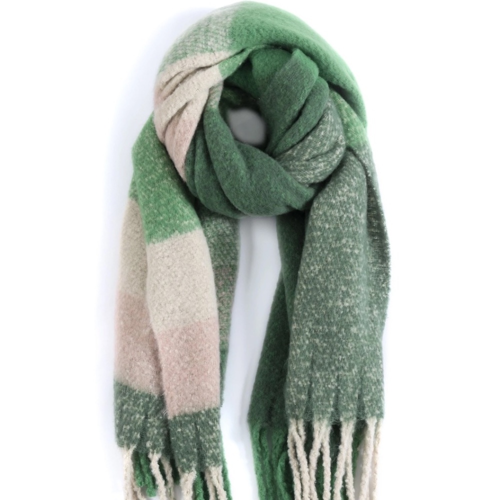 GIANT Shitaleah Green and Cream Blanket Fringe Scarf - Cozy Winter Accessory